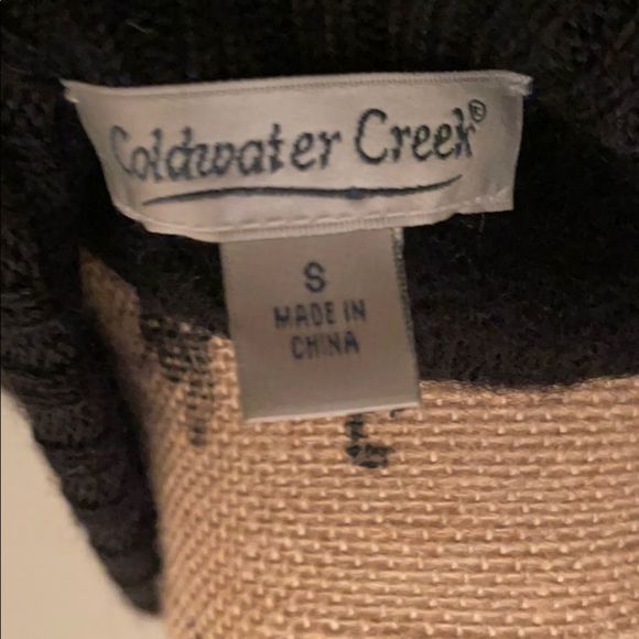 Winter/Holiday Sweater‼️ - Picture 4 of 4